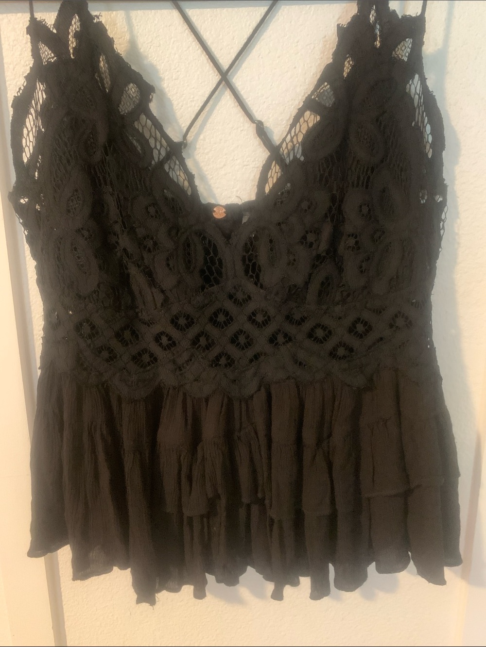 Free People Black Boho Lace Flowy Camisole sz. Lg